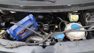 Volkswagen Transporter T5 2004 2.5 TDI AXD GWB Wit L902 onderdelen picture 11