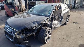 Coche siniestrado Audi A3 8P 2009 1.4 TFSI CAXC Zwart LY9B onderdelen 2009/7
