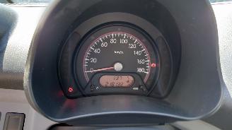 Nissan Pixo 2010 1.0 12v K10B Grijs Z2S onderdelen picture 17