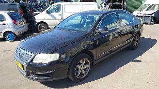 Auto da rottamare Volkswagen Passat B6 2005 2.0 FSI BLR GXV Zwart LC9X onderdelen 2005/6