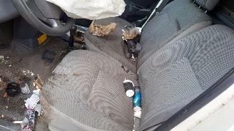 Toyota Hi-Ace 2008 2.5 D4 2KDFTV Wit 058 onderdelen picture 9