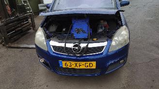Opel Zafira B 2007 1.6 16v Z16XE1 Blauw Z21B onderdelen picture 8