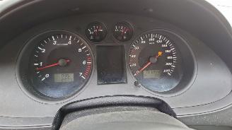 Seat Ibiza 6L 2004 1.4 16v BBY GRZ Rood LP3G onderdelen picture 14