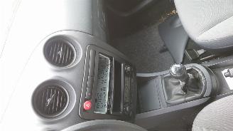 Seat Ibiza 6L 2004 1.4 16v BBY GRZ Rood LP3G onderdelen picture 15