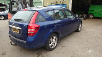 Kia Ceed 2008 1.6CRDi D4FBF Blauw A8 onderdelen picture 6