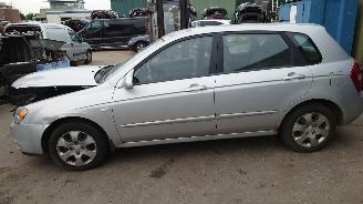 Kia Cerato 2007 1.6 16v G4ED Grijs onderdelen picture 3
