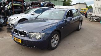 Salvage car BMW 7-serie E65 730D M57D30 Blauw 482 onderdelen 2002/11