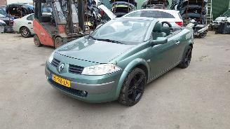 Vrakbiler auto Renault Mégane CC 2 2005 2.0 16v F4R Groen TED97 onderdelen 2005/1
