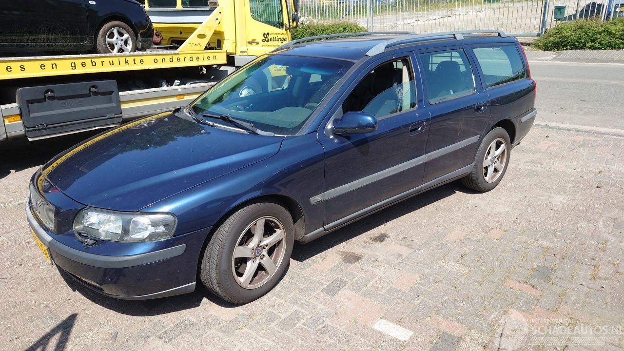 Volvo V-70 2001 2.4T 20v B5244T3 Blauw 417 onderdelen