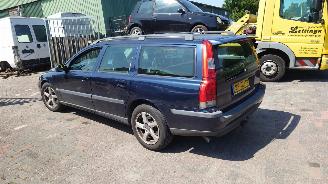 Volvo V-70 2001 2.4T 20v B5244T3 Blauw 417 onderdelen picture 3