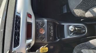 Citroën C3 SC 2010 1.4 VTi 8FP Wit EWP onderdelen picture 16
