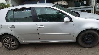 Volkswagen Golf 5 2007 1.6 FSi BLF Grijs LA7W onderdelen picture 6