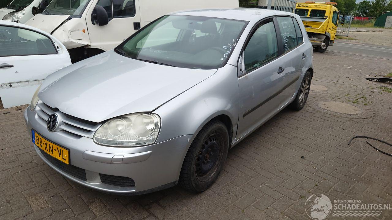 Volkswagen Golf 5 2007 1.6 FSi BLF Grijs LA7W onderdelen