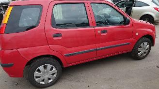 Suzuki Ignis 2004 1.3 16v M13A Rood ZR8 onderdelen picture 7