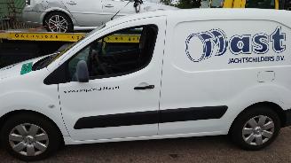 Citroën Berlingo 2009 1.6 HDi 9HS Wit EWP onderdelen picture 2