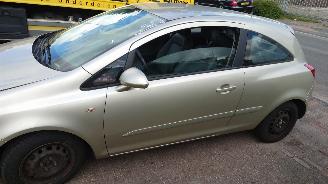 Opel Corsa D 2007 1.4 16v Z14XEP Beige Z40M onderdelen picture 2