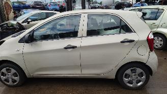 Kia Picanto 2011 1.0 12v G3LA Beige M9Y onderdelen picture 3
