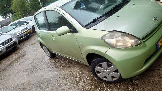 Daihatsu Sirion M300 2006 1.0 12v 1KRFE Groen G40 onderdelen picture 6