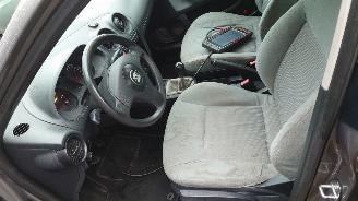 Seat Ibiza 6L 2003 1.4 16v BBY GRZ grijs LS7U onderdelen picture 14