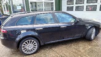 Alfa Romeo 159 2010 2.0 16v JTDm 939B3 Zwart 876 onderdelen picture 8