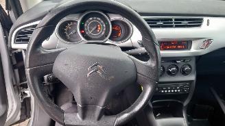 Citroën C3 2010 1.4 VTi 8FP Grijs EZR onderdelen picture 17
