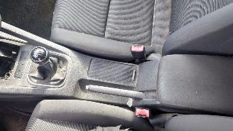 Volkswagen Golf 5 2006 1.6 FSi BLF HBM Zwart LC9Z onderdelen picture 17