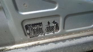 Ford Fusion 2005 1.4 16v FXJA Grijs 74 Machine Silver onderdelen picture 8