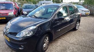 Salvage car Renault Clio 2008 1.2 16v TCE D4F Zwart NV676 onderdelen 2008/9