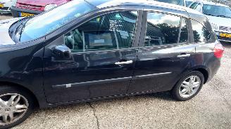 Renault Clio 2008 1.2 16v TCE D4F Zwart NV676 onderdelen picture 3