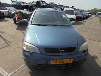 Coche siniestrado Opel Astra  1998/7