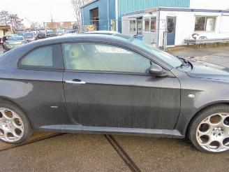 Alfa Romeo GT GT (937), Coupe, 2003 / 2010 2.0 JTS 16V picture 13