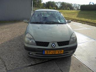 rozbiórka samochody osobowe Renault Clio  2002/3