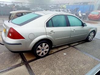 Ford Mondeo Mondeo III, Hatchback, 2000 / 2007 2.0 16V picture 4