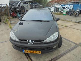 demontáž osobní automobily Peugeot 206 206 (2A/C/H/J/S), Hatchback, 1998 / 2012 1.6 16V 2003/1