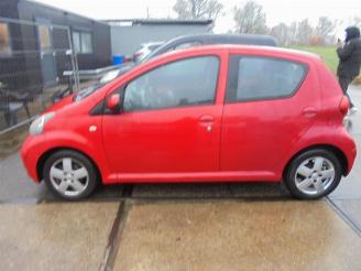 Toyota Aygo Aygo (B10), Hatchback, 2005 / 2014 1.0 12V VVT-i picture 2