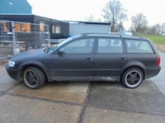 Volkswagen Passat Passat Variant (3B5), Combi, 1997 / 2000 2.3 VR5 picture 2