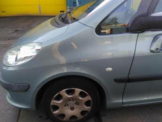 Peugeot 1007 1007 (KM), Hatchback 3-drs, 2004 / 2011 1.4 picture 19
