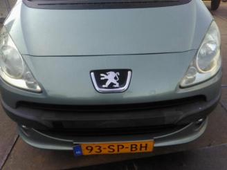 Peugeot 1007 1007 (KM), Hatchback 3-drs, 2004 / 2011 1.4 picture 16