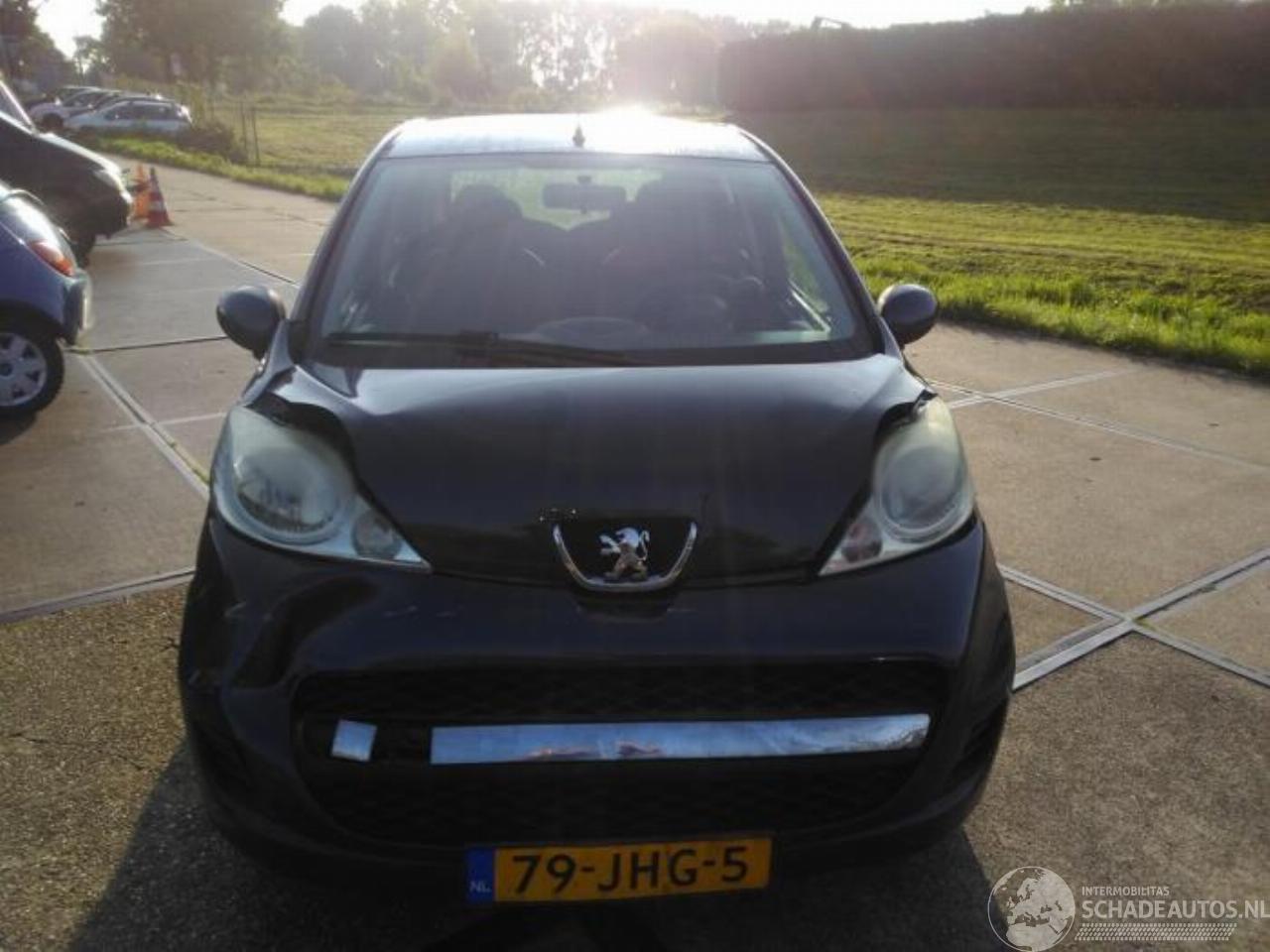 Peugeot 107 107, Hatchback, 2005 / 2014 1.0 12V