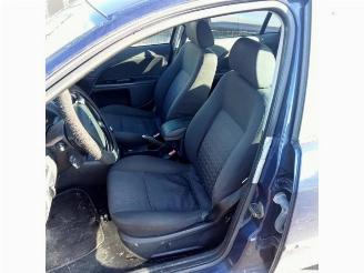 Ford Mondeo Mondeo III, Sedan, 2000 / 2007 1.8 16V picture 6