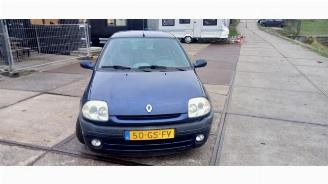 Coche siniestrado Renault Clio Clio II (BB/CB), Hatchback, 1998 / 2016 1.4 2001/3