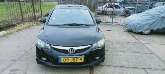 Honda Civic Hybride picture 2