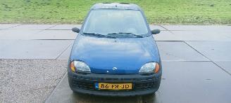 uszkodzony samochody osobowe Fiat Seicento  2000/5