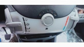 Peugeot 107 107, Hatchback, 2005 / 2014 1.0 12V picture 5