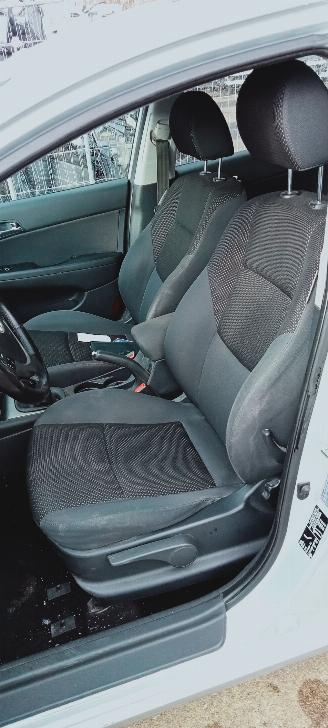 Hyundai I-30  picture 7