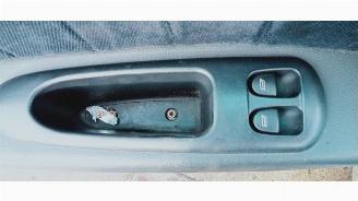 Alfa Romeo 156 156 (932), Sedan, 1997 / 2005 1.8 Twin Spark 16V picture 7