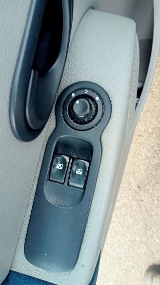 Renault Modus  picture 8