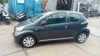 Toyota Aygo Aygo (B10), Hatchback, 2005 / 2014 1.0 12V VVT-i picture 2