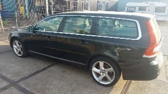 skadebil auto Volvo V-70  2013/5