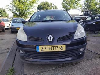 Auto incidentate Renault Clio Clio III (BR/CR), Hatchback, 2005 / 2014 1.2 16V TCe 100 2009/3